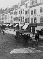 Image de 1894 montrant le tramway en Ville 