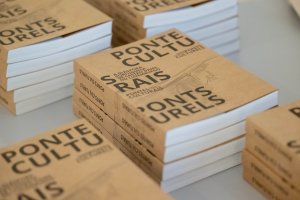 Présentation d'un ouvrage bilingue