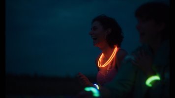 Les Filles ne marchent pas seules la nuit