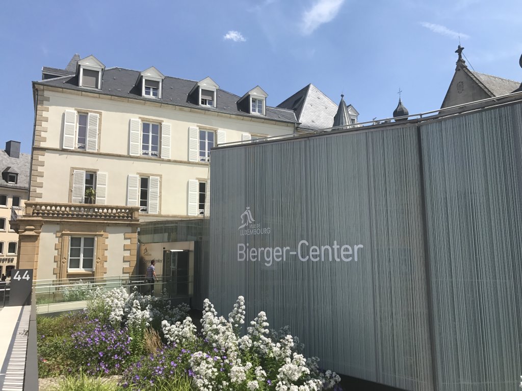 Bierger-Center sur la Place Guillaume II