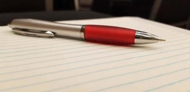 Inscription stylo et papier