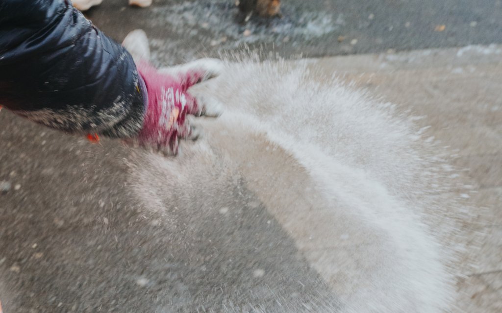 Déblayage d'un trottoir