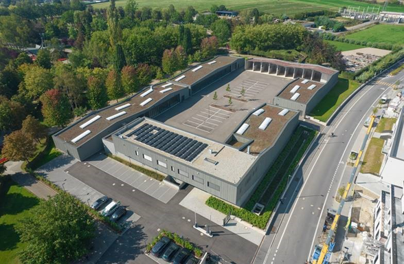 Image de drone du nouveau bâtiment du Service Cimetières à Merl