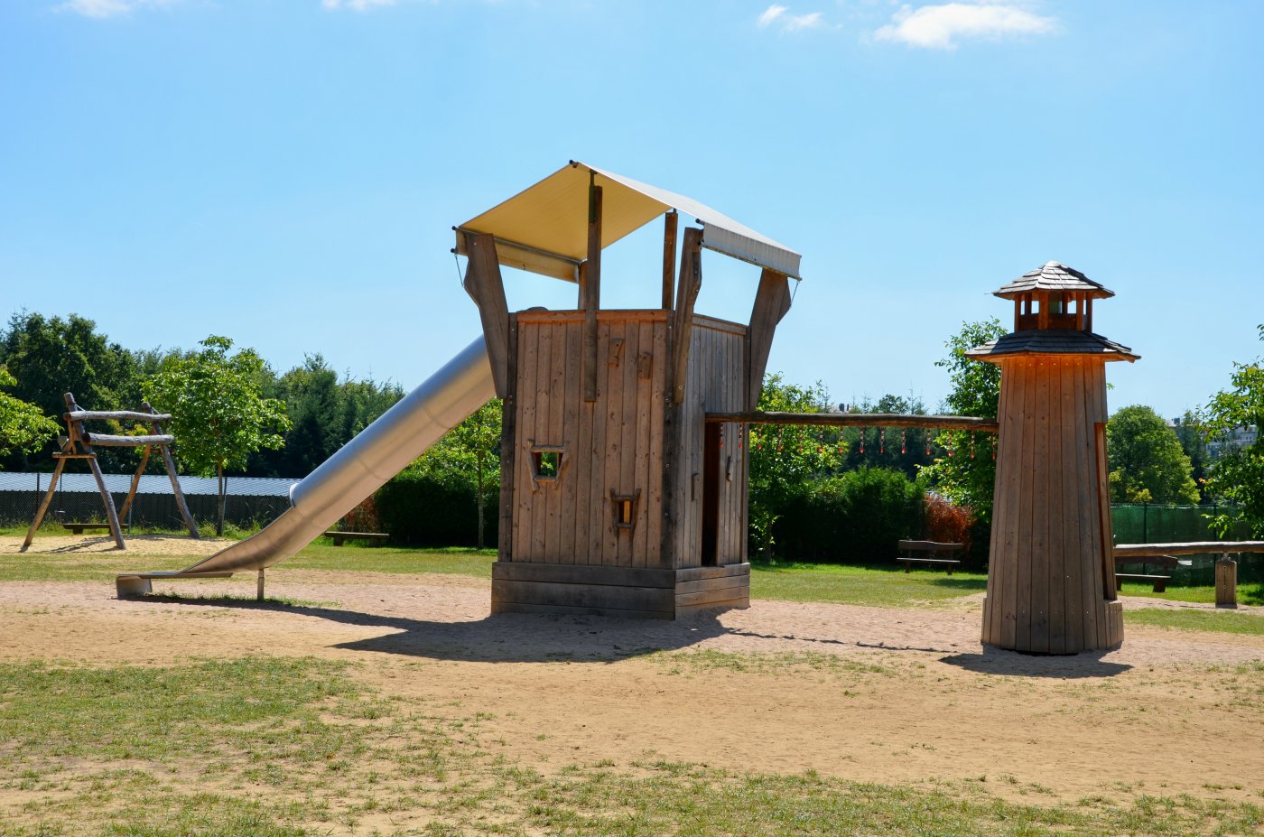 aire de jeux à l'entrée de la forêt Bambësch