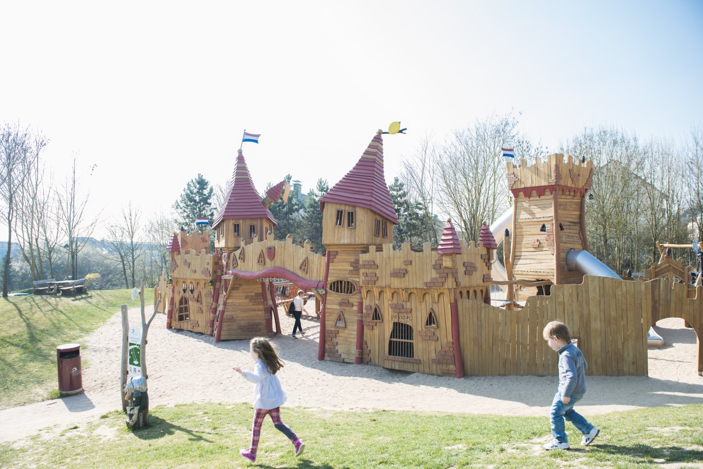 aire de jeux thématique