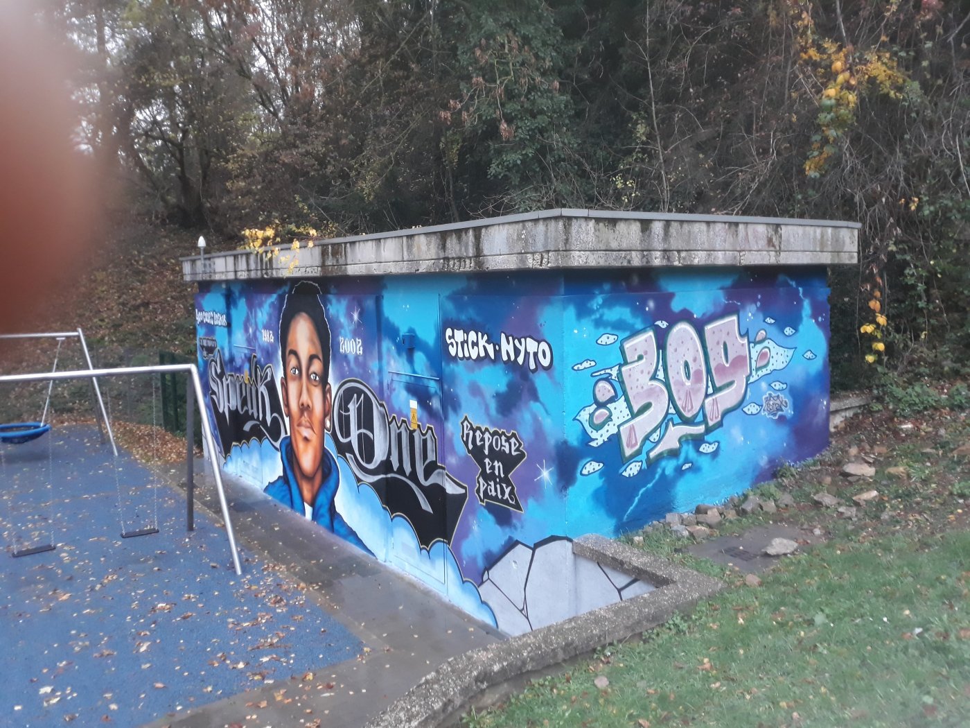 Fresque rue Anvers peinte en mémoire de Spencer Dos Santos Lima