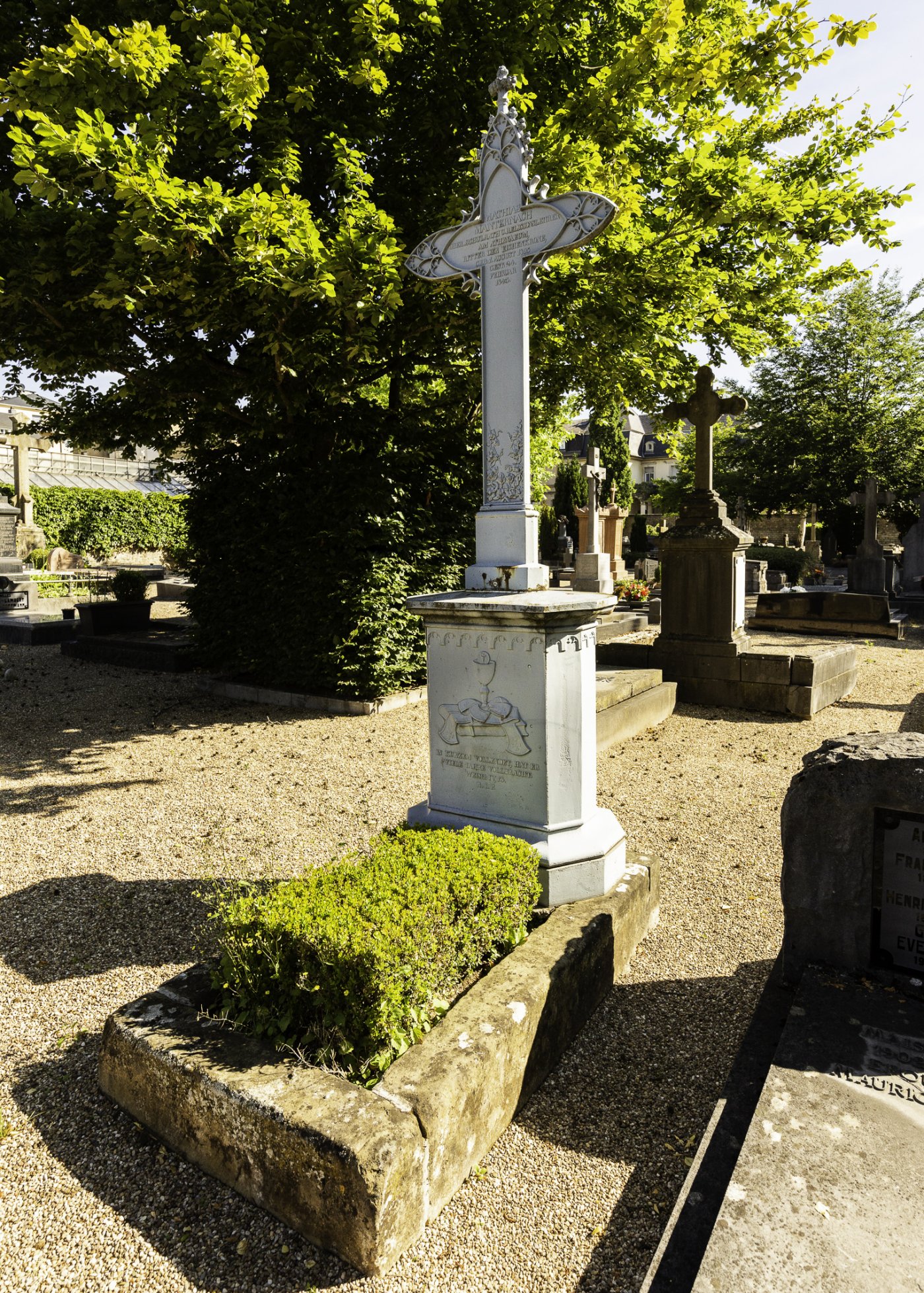 ND 02-20-01 Manternach Mathias