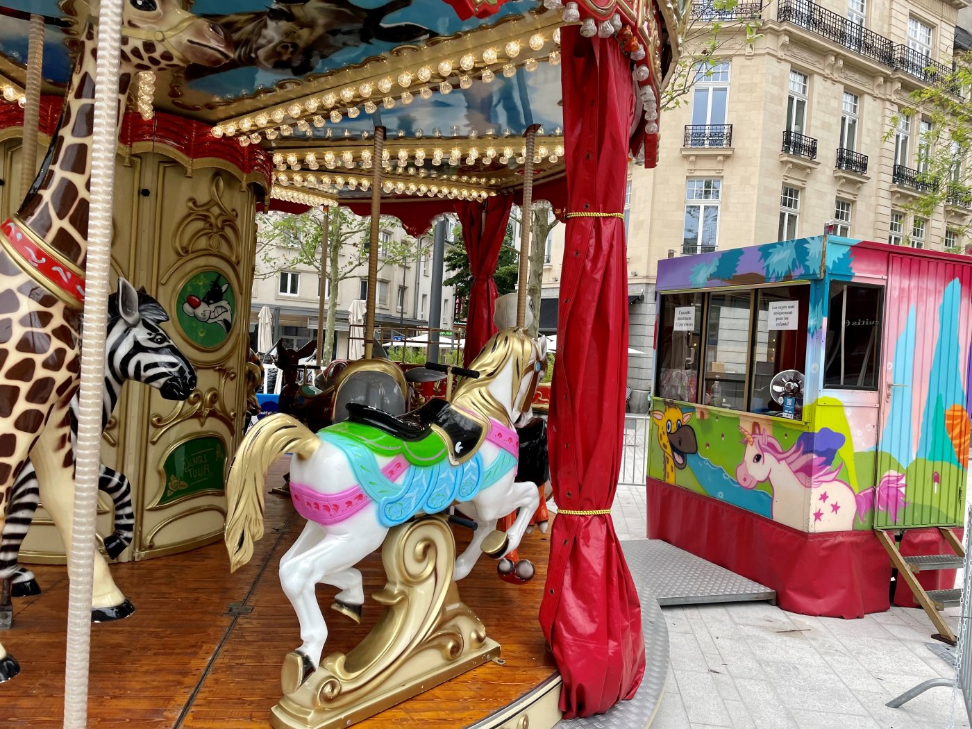 Kiermes am Duerf - Place de Paris