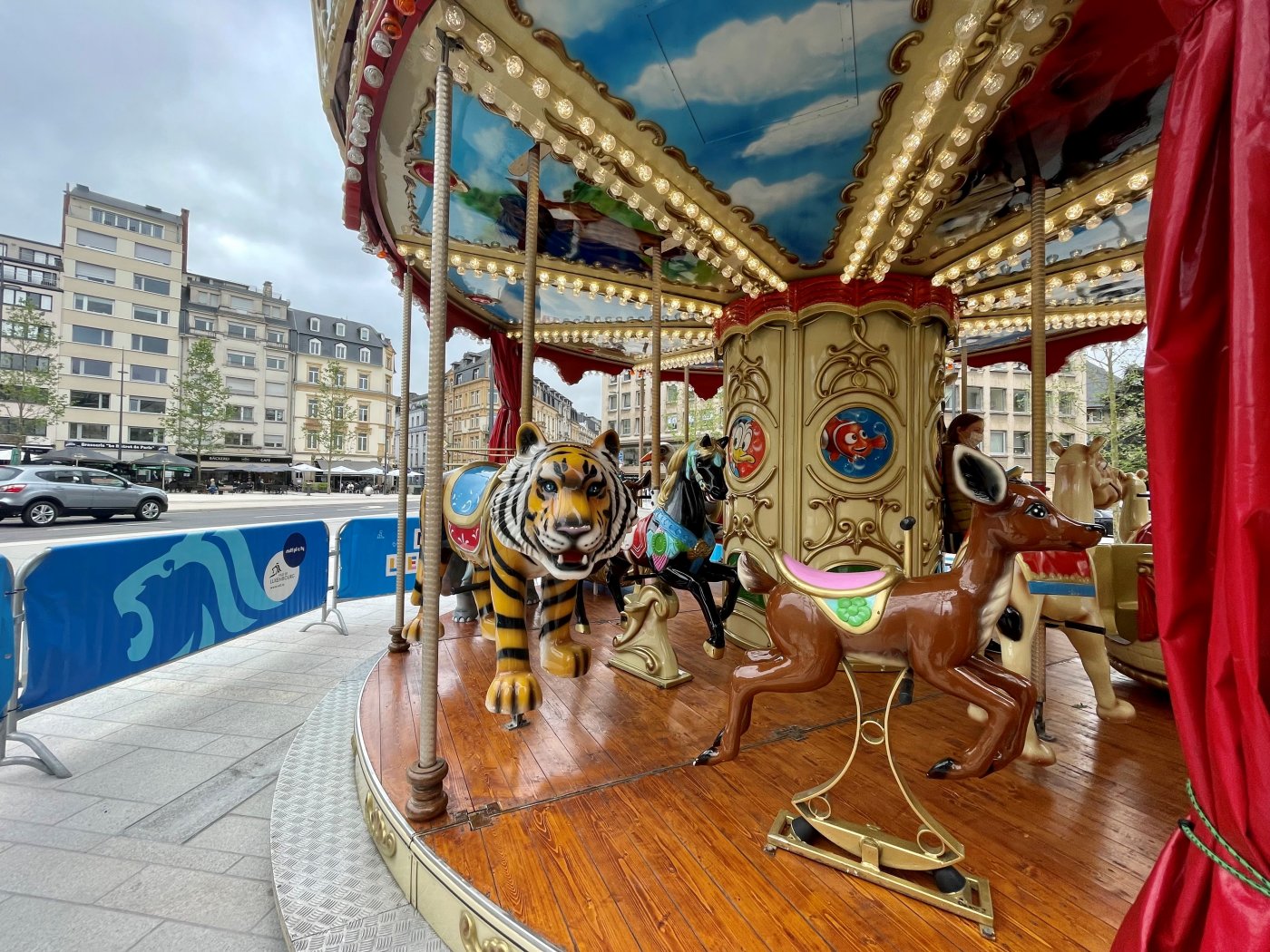 Kiermes am Duerf - Place de Paris