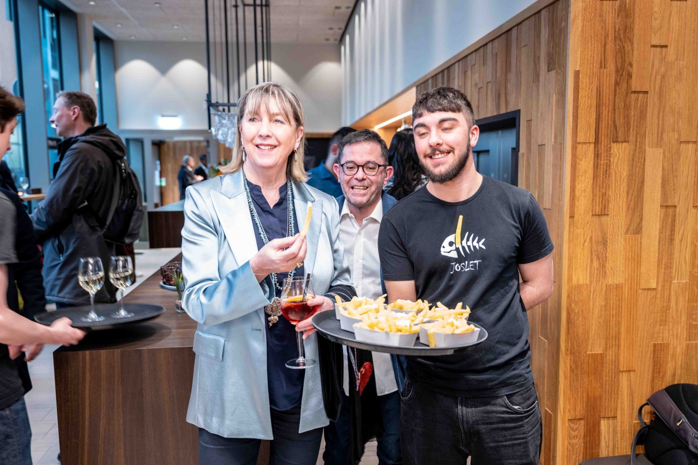 Madame Polfer et le personnel du service