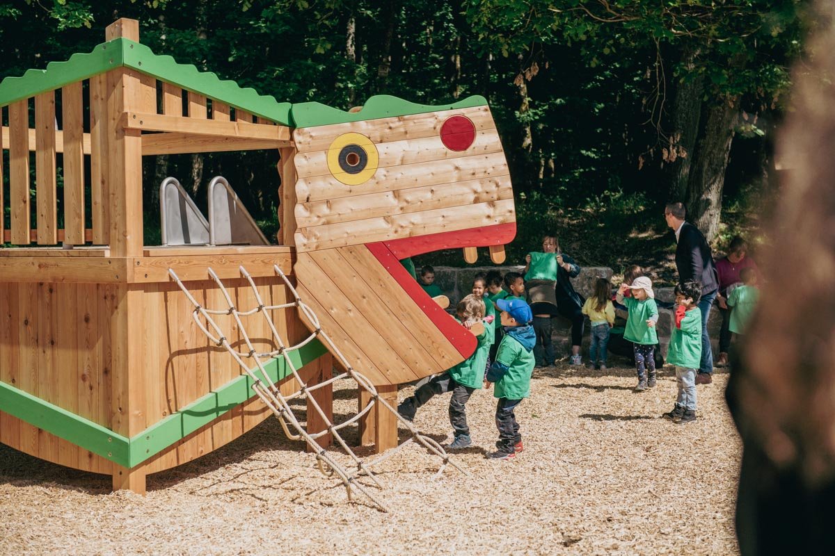 tobogan de l'aire de jeux Bambësch