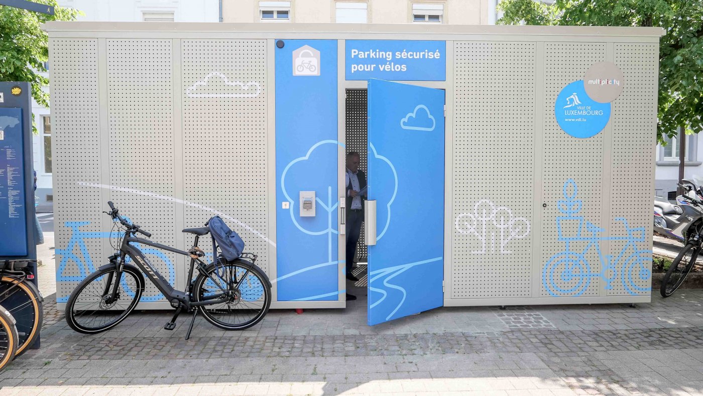 mbox, cages à vélo