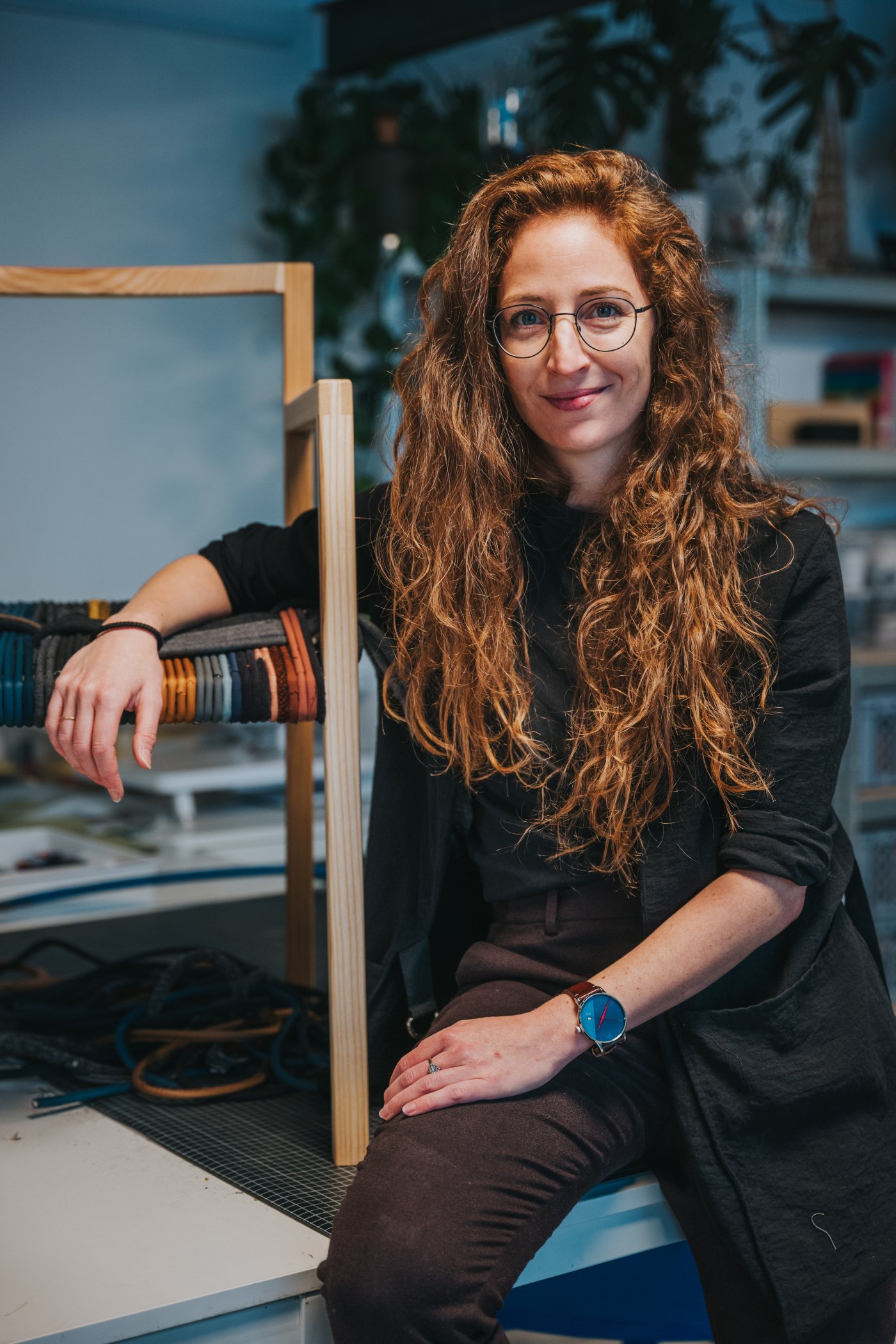 Julie Conrad dans son studio
