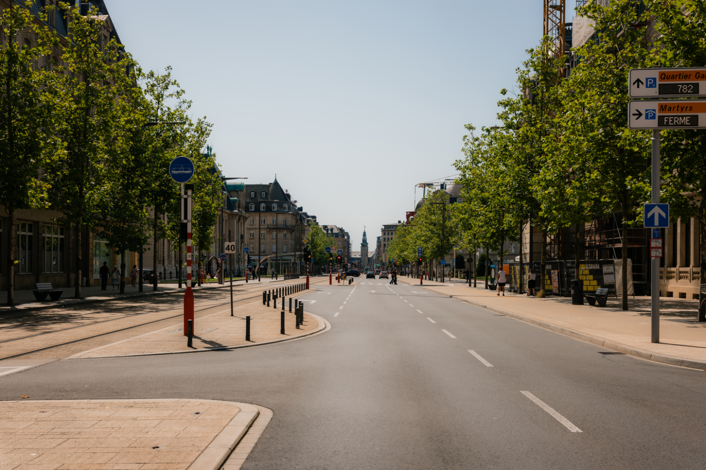 Image de l'avenue de la liberté en été