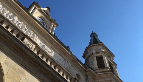 Cercle Cité sur la place d'Armes