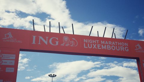 portail de départ du ING Night Marathon