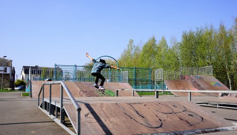 skate sur l'aire de jeux Mühlenweg