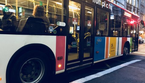 un bus la nuit
