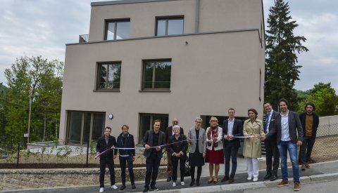 Illustration de l'inauguration de l'immeuble rue Lamormesnil