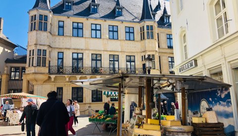 Illustration du marché bihebdomadaire lors de l'Octave 2019