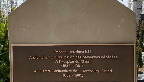 Plaque Passant souviens-toi
