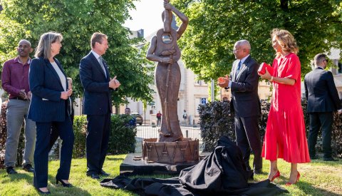 Inauguration sculpture Sodade