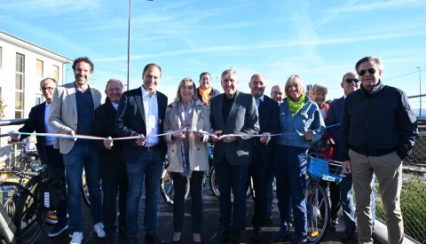 Inauguration de la passerelle Mühlenweg avec madame le Bourgmestre et le ministre des transports public