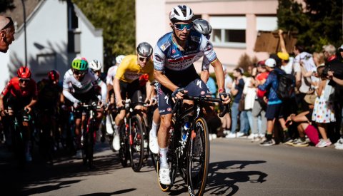 Image d'un coureur sur le parcours du Skoda Tour de Luxembourg