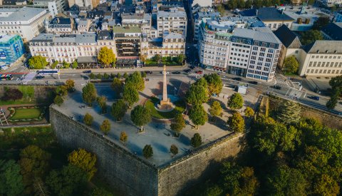 Photo drone au dessus de la place de la Constitution