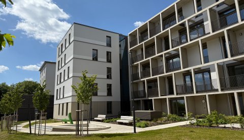 Vue extérieure (jardin et balcons)