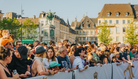 Bain de foule Knuedler